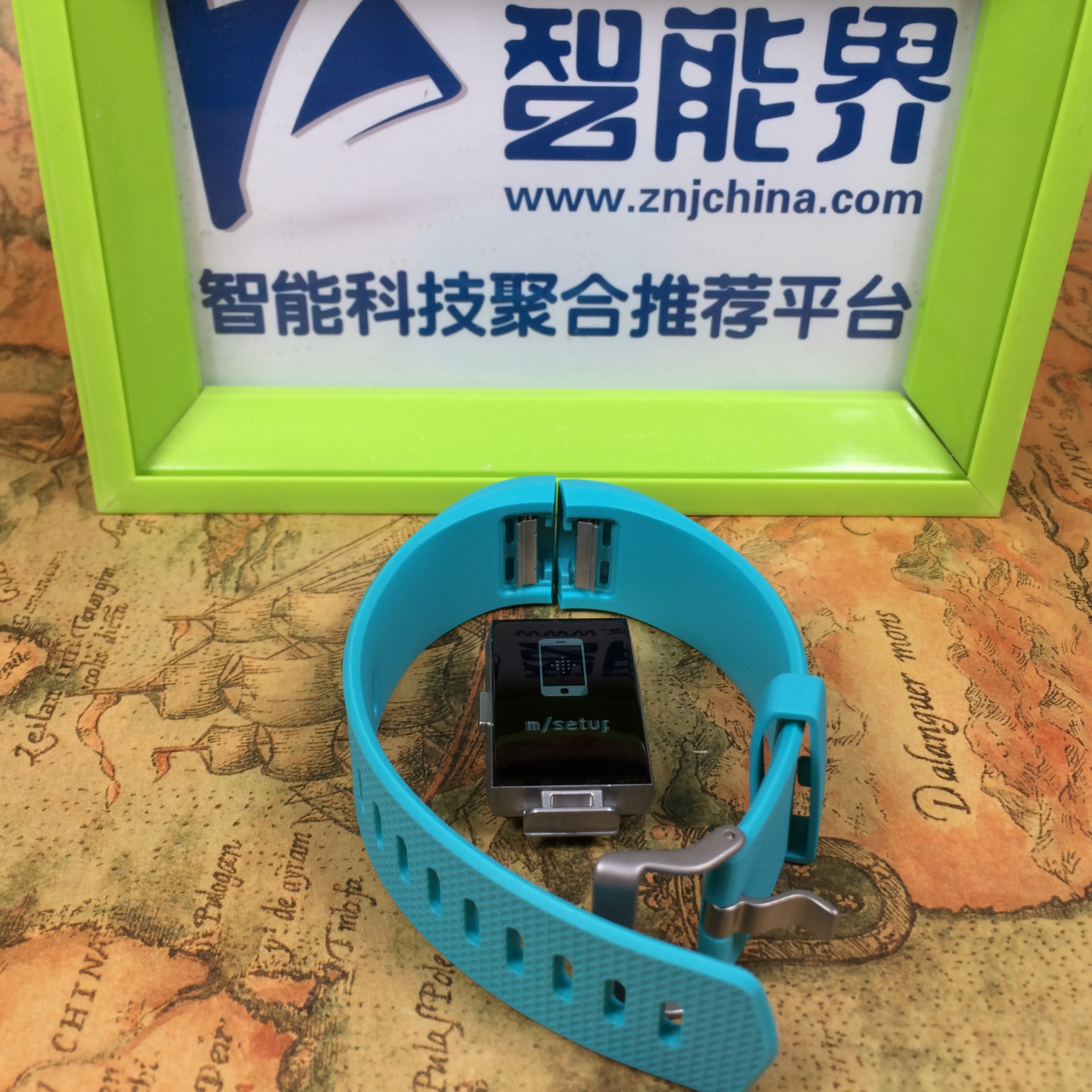 Fitbit Charge 2智能健身手环评测：更好的你，从心开始 智能公会