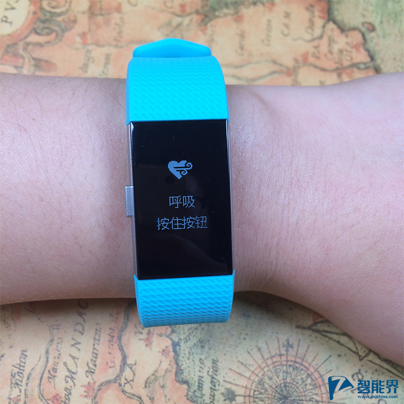 Fitbit Charge 2智能健身手环评测：更好的你，从心开始 智能公会