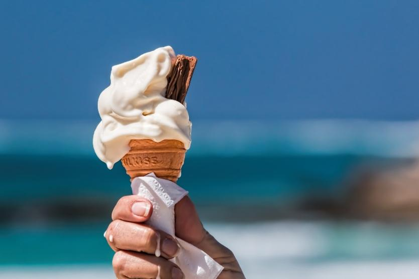 雪糕冰淇淋“偷袭”又“扎心” 怎样实现夏日冰饮自由？ 智能公会