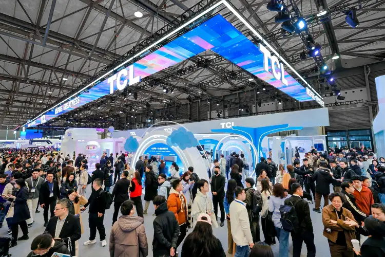 TCL系业绩分化：显示业务狂揽千亿，光伏板块巨亏92亿 智能公会