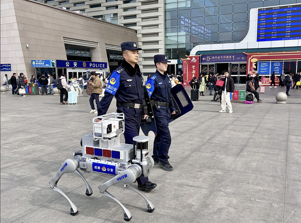 警务的新搭档:具身智能如何把治安痛点变成爽点？ 智能公会